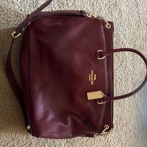 Coach Maroon Red Pebbled Leather Zip/Magnet Multi Compartment Convertible Bag
